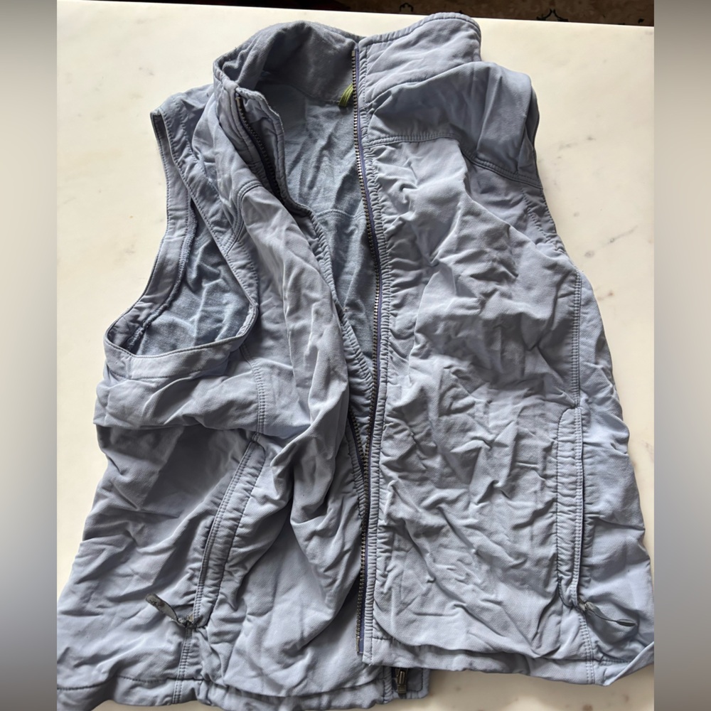 Ibex climawool vest, blue grey color, zippered front pockets